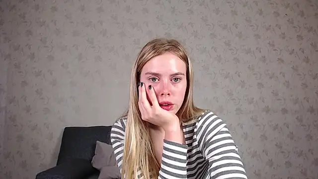 sofiaa here online show from May 26, 2026, 11:56 pm