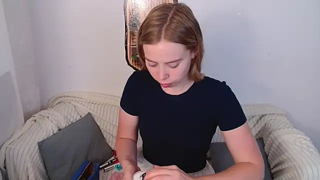 sofiaa here online show from June 12, 2026, 12:09 am