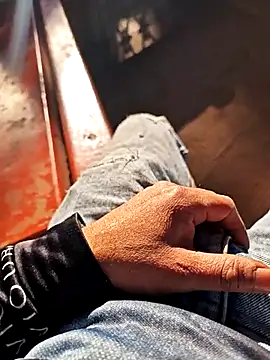 Snapshot of faaseel chatting on January 12, 2026, 9:47 am faaseel online show from January 12, 2026, 9:47 am