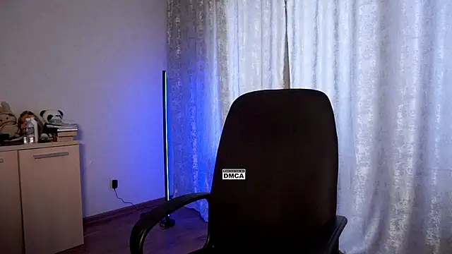 Snapshot of Hoot_owl_cb chatting on October 1, 2025, 3:01 am Hoot owl cb online show from October 1, 2025, 3:01 am