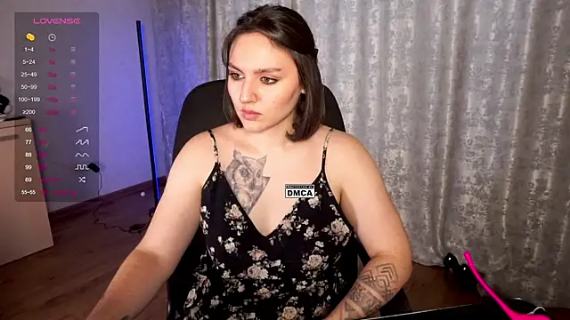 Snapshot of Hoot_owl_cb chatting on November 6, 2025, 3:07 am Hoot owl cb online show from November 6, 2025, 3:07 am