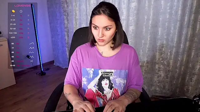 Snapshot of Hoot_owl_cb chatting on November 28, 2025, 4:26 am Hoot owl cb online show from November 28, 2025, 4:26 am