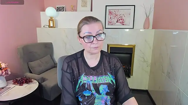 AlexandraKind online show from February 27, 2025, 12:56 pm