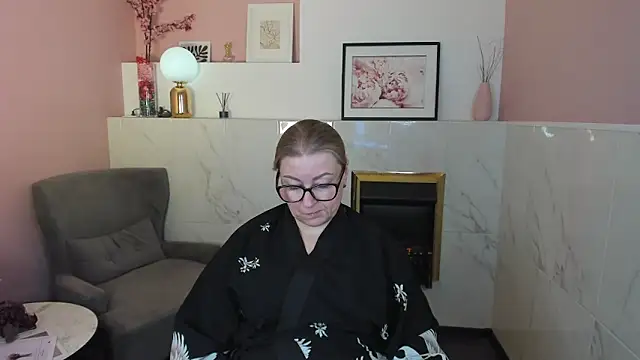 AlexandraKind online show from March 14, 2025, 3:15 am