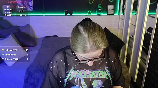 AlexandraKind online show from March 23, 2025, 2:26 am