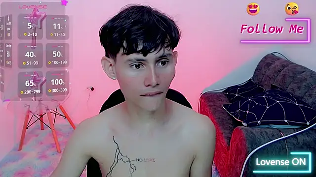 Snapshot of tanjiro_cute chatting on January 18, 2025, 4:26 am tanjiro cute online show from January 18, 2025, 4:26 am