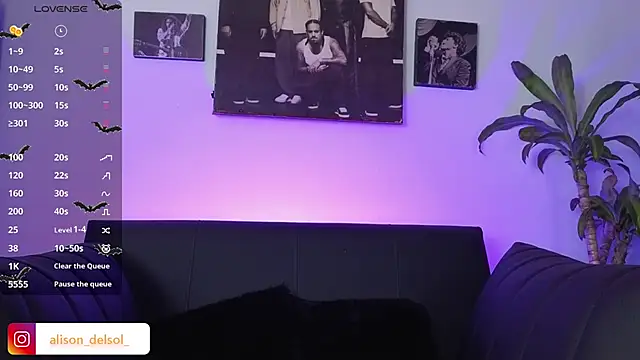 Snapshot of Alisson_Wynter chatting on January 8, 2026, 3:20 am Alisson Wynter online show from January 8, 2026, 3:20 am