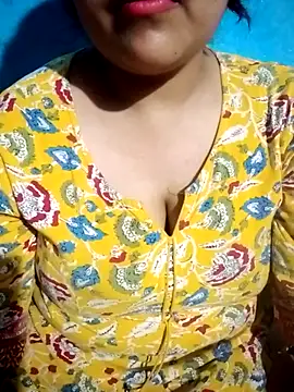 Love-Veronica online show from March 7, 2026, 6:05 pm