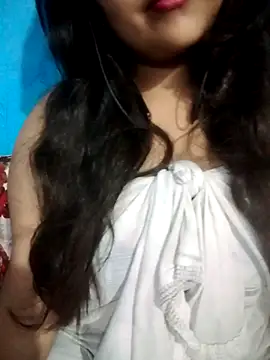 Snapshot of Love-Veronica chatting on May 9, 2026, 6:24 pm Love-Veronica online show from May 9, 2026, 6:24 pm