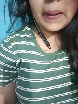 Snapshot of Love-Veronica chatting on May 23, 2026, 6:23 pm Love-Veronica online show from May 23, 2026, 6:23 pm