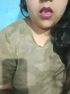 Snapshot of Love-Veronica chatting on June 24, 2026, 12:15 pm Love-Veronica online show from June 24, 2026, 12:15 pm
