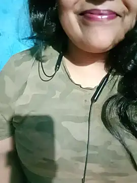 Snapshot of Love-Veronica chatting on June 25, 2026, 6:23 pm Love-Veronica online show from June 25, 2026, 6:23 pm