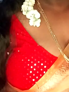 Snapshot of Sexy_Radhikaa chatting on June 4, 2026, 3:56 am Sexy Radhikaa online show from June 4, 2026, 3:56 am