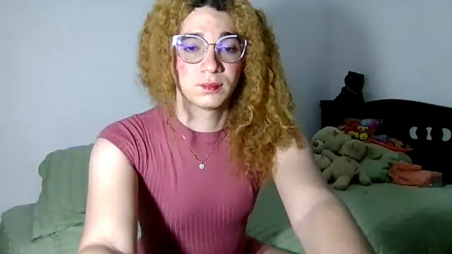 Snapshot of CELESSTESeductora chatting on May 3, 2026, 6:25 pm CELESSTESeductora online show from May 3, 2026, 6:25 pm