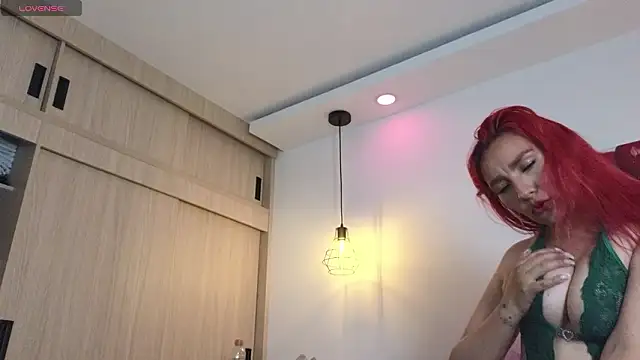 Carol love0411 online show from March 13, 2026, 4:30 am