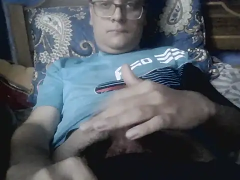 fandelosculos123 online show from March 16, 2026, 4:11 pm