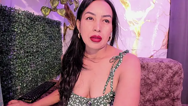 Snapshot of MeleekXXX_ chatting on July 27, 2026, 8:27 pm MeleekXXX online show from July 27, 2026, 8:27 pm