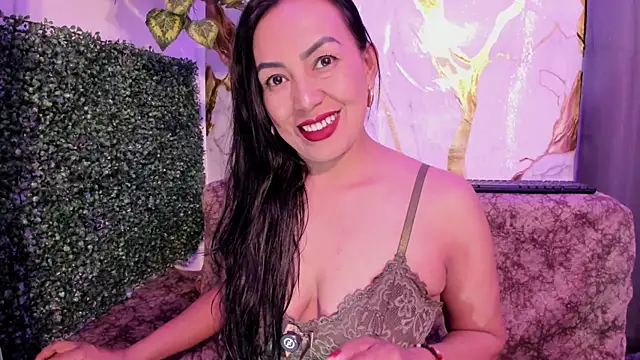 Snapshot of MeleekXXX_ chatting on July 30, 2026, 8:30 pm MeleekXXX online show from July 30, 2026, 8:30 pm