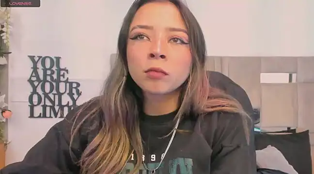 Snapshot of natacha__black_ chatting on January 23, 2025, 1:02 pm natacha black online show from January 23, 2025, 1:02 pm