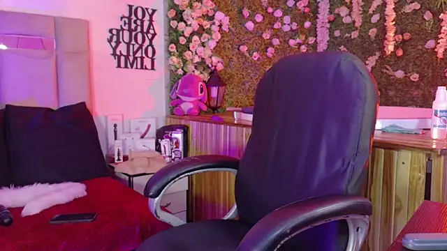 Snapshot of natacha__black_ chatting on November 8, 2025, 11:36 pm natacha black online show from November 8, 2025, 11:36 pm