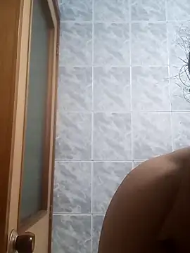 Naomy veracruz  online show from May 1, 2026, 9:58 am