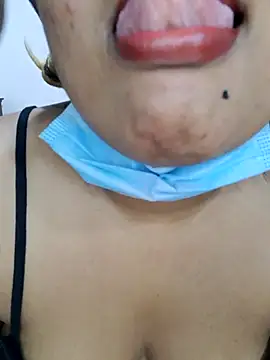 Snapshot of Masha_123 chatting on October 15, 2025, 5:35 pm Masha 123 online show from October 15, 2025, 5:35 pm