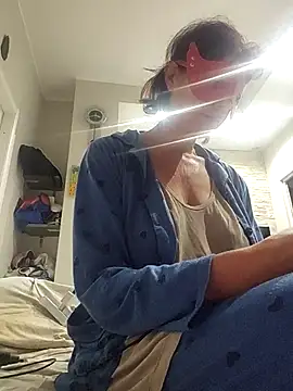 Vagabondainnamorata online show from October 23, 2025, 3:28 am