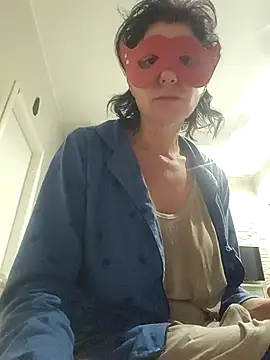 Vagabondainnamorata online show from December 15, 2025, 3:44 am