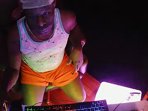 Bignc online show from September 28, 2025, 10:48 pm