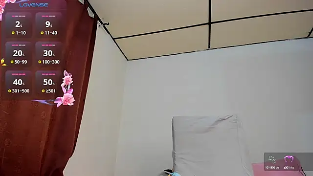 Snapshot of Hannah_Baileyy chatting on January 30, 2025, 12:18 am Hannah Baileyy online show from January 30, 2025, 12:18 am