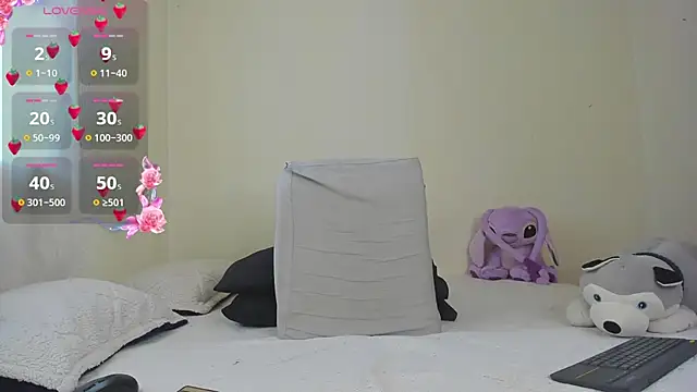 Snapshot of Hannah_Baileyy chatting on March 16, 2025, 6:55 pm Hannah Baileyy online show from March 16, 2025, 6:55 pm