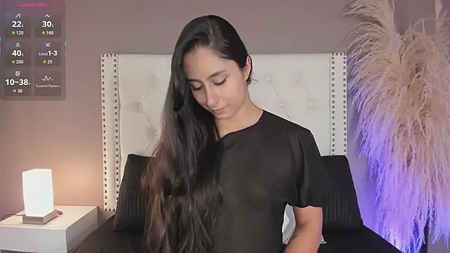 Snapshot of Julia_Martinez_ chatting on June 22, 2026, 4:15 pm Julia Martinez online show from June 22, 2026, 4:15 pm