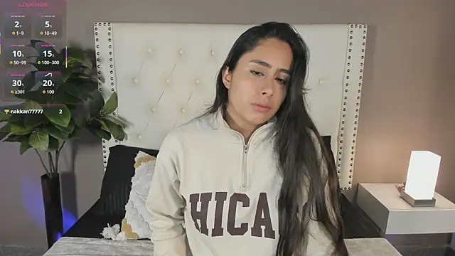 Snapshot of Julia_Martinez_ chatting on July 20, 2026, 11:45 am Julia Martinez online show from July 20, 2026, 11:45 am