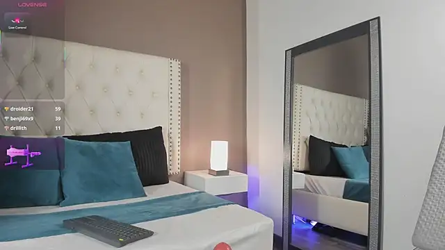 Snapshot of Julia_Martinez_ chatting on July 28, 2026, 12:48 pm Julia Martinez online show from July 28, 2026, 12:48 pm