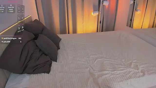 Snapshot of Kleo_Godde chatting on January 26, 2025, 8:46 am Kleo Godde online show from January 26, 2025, 8:46 am