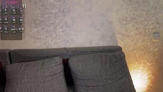 Snapshot of Kleo_Godde chatting on February 27, 2025, 9:36 pm Kleo Godde online show from February 27, 2025, 9:36 pm