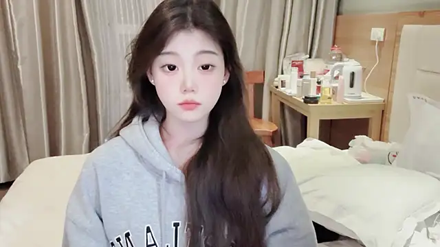 yangyang-1115 online show from February 15, 2025, 11:39 am