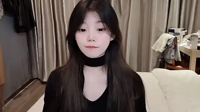 yangyang-1115 online show from March 5, 2025, 2:12 pm