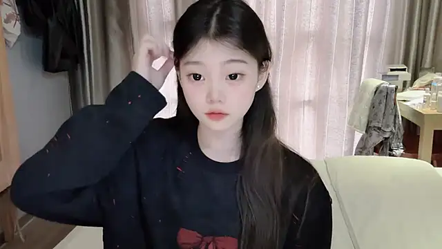 yangyang-1115 online show from March 9, 2025, 7:23 am