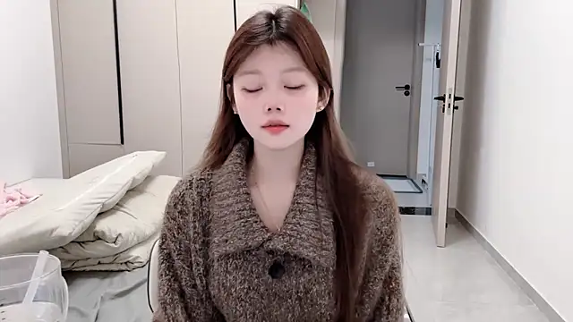 yangyang-1115 online show from October 3, 2025, 3:47 am