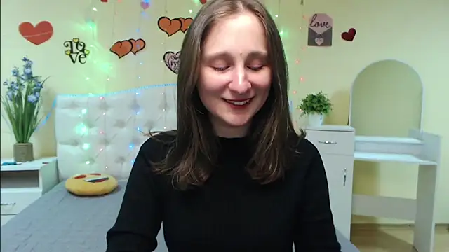 MichelLeee online show from March 10, 2025, 12:04 pm