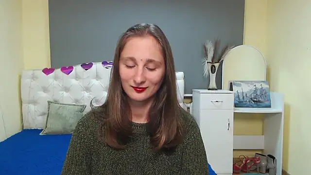 MichelLeee online show from October 13, 2025, 11:21 am