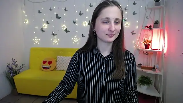 MichelLeee online show from May 1, 2026, 11:26 am