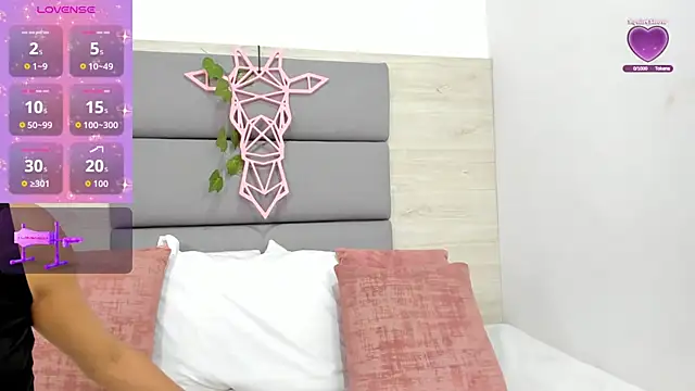 Snapshot of AshleyHill2 chatting on December 16, 2025, 3:44 am AshleyHill2 online show from December 16, 2025, 3:44 am