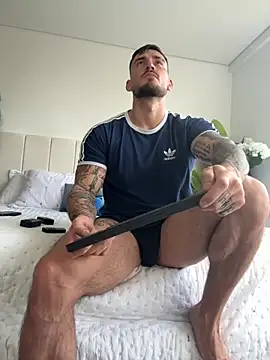 DimitriSullivan  online show from September 12, 2025, 12:38 pm