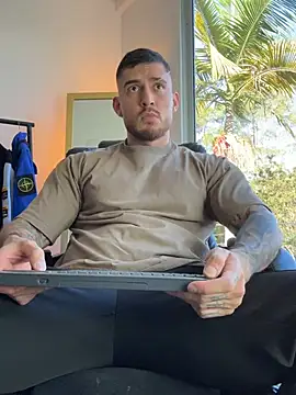 DimitriSullivan  online show from June 20, 2026, 8:55 pm