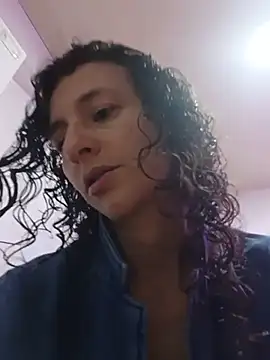 Snapshot of AriannaRussell_ chatting on July 25, 2026, 12:58 pm AriannaRussell online show from July 25, 2026, 12:58 pm