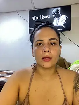 Leyna Kenet online show from December 15, 2025, 12:48 am