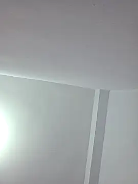 NeredaXxx online show from December 15, 2025, 9:30 pm