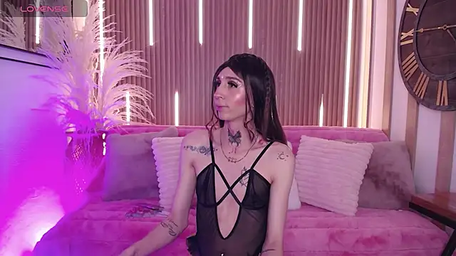 Snapshot of Aniie_Doll chatting on October 3, 2025, 9:45 pm Aniie Doll online show from October 3, 2025, 9:45 pm